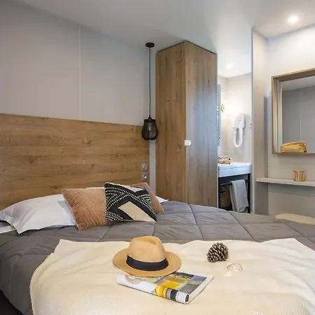 4 étoiles - Parc Aquatique - Ef0bbb *